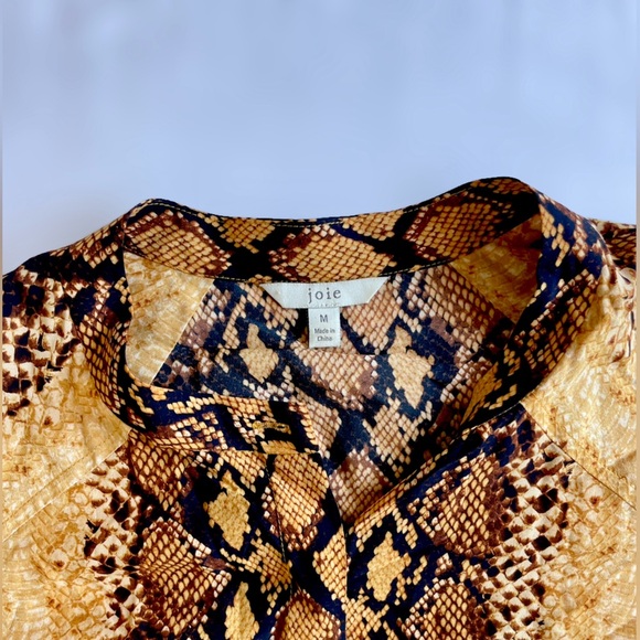 Joie Snake Animal Print Button Down Long Sleeves 100% Viscose Blouse Top Size M‎ - Picture 4 of 8